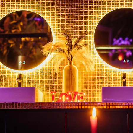 Sauna Privada Prive Sauna 情趣酒店 *